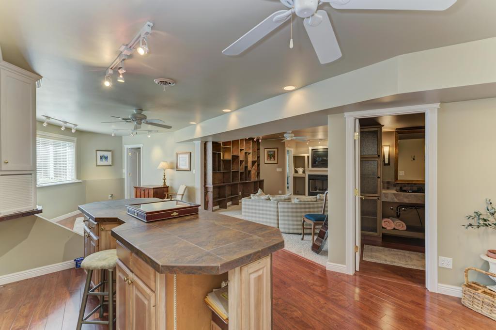 3205 West Southmor Road Morris, IL 60450 - Photo 56 of 74 a view of a dining room with furniture and wooden floor