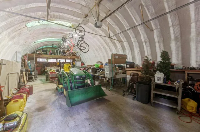 $788,000 | 3205 West Southmor Road, Morris, IL 60450