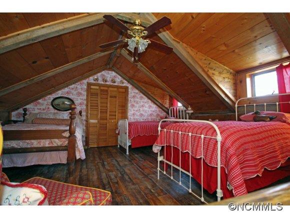 421 Norman Road Clyde, NC 28721 - Photo 13 of 24
