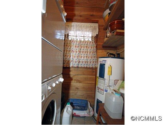 421 Norman Road Clyde, NC 28721 - Photo 18 of 24