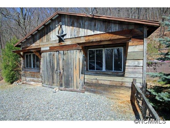 421 Norman Road Clyde, NC 28721 - Photo 5 of 24