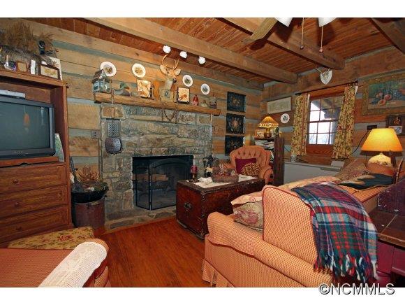 421 Norman Road Clyde, NC 28721 - Photo 7 of 24