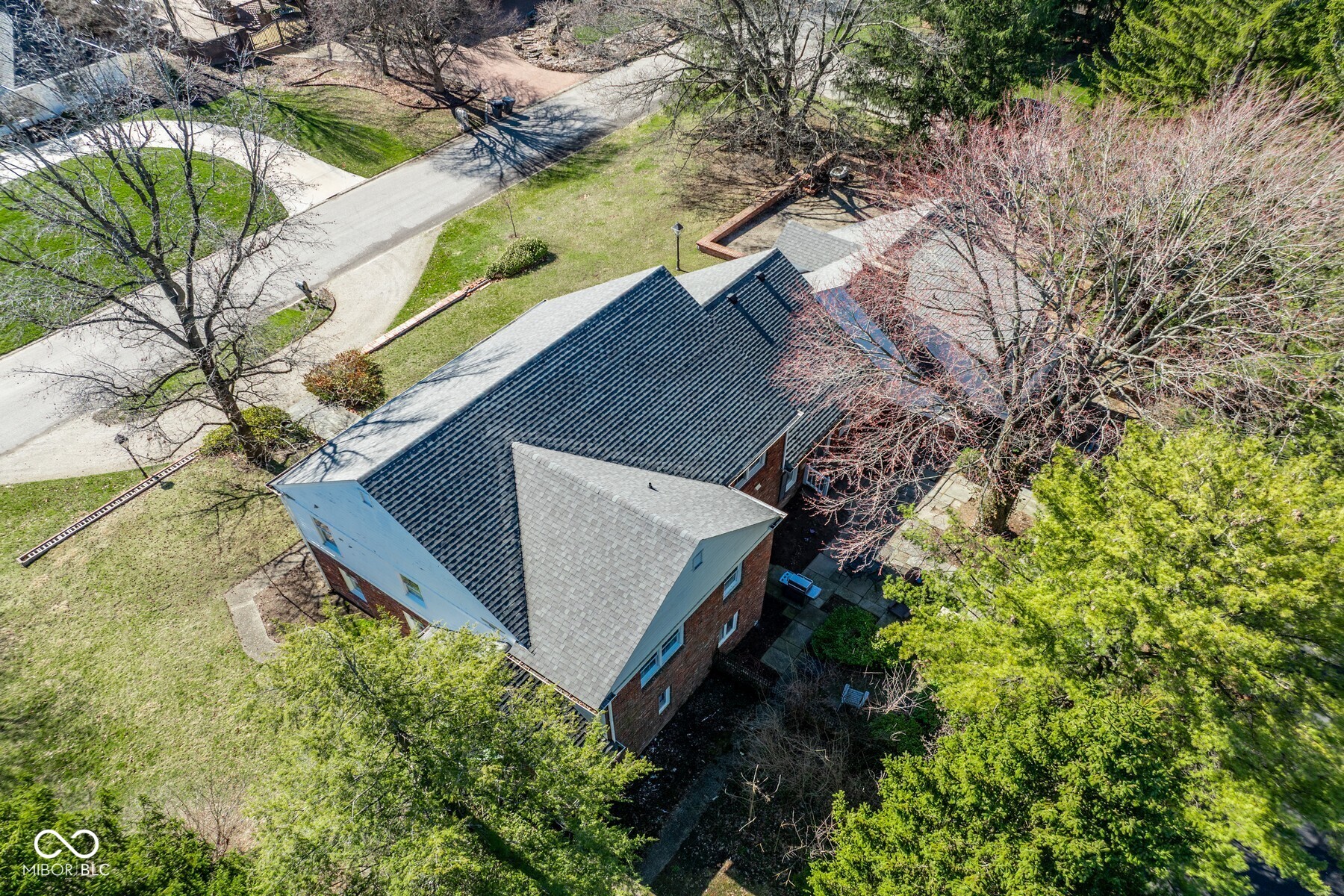 514 Round Hill Road Indianapolis, IN 46260 - Photo 16 of 16 Gallery Image 16