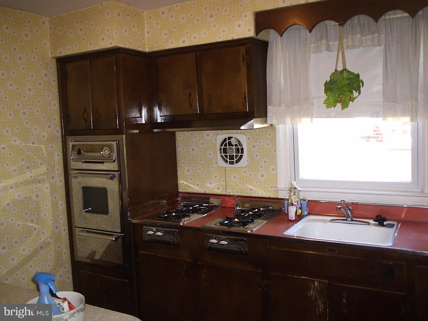 609 Wanamaker Road Abington, PA 19046 - Photo 5 of 5 Gallery Image 5