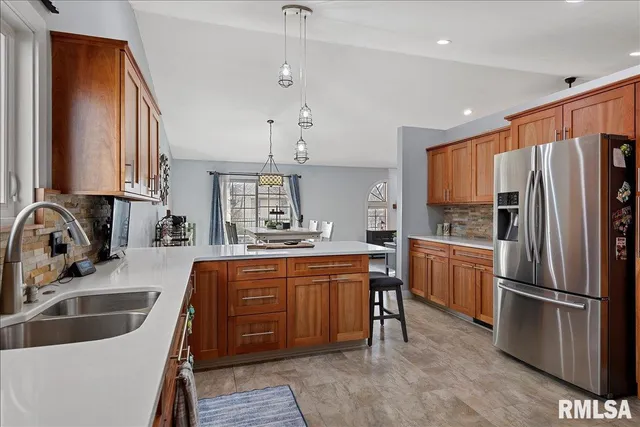 $380,000 | 212 Gloucester Court, Chatham, IL 62629