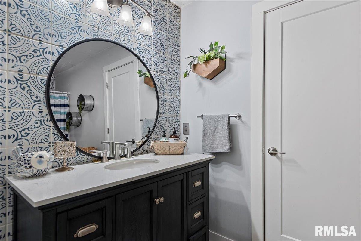 212 Gloucester Court Chatham, IL 62629 - Photo 26 of 48