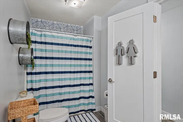 $380,000 | 212 Gloucester Court, Chatham, IL 62629