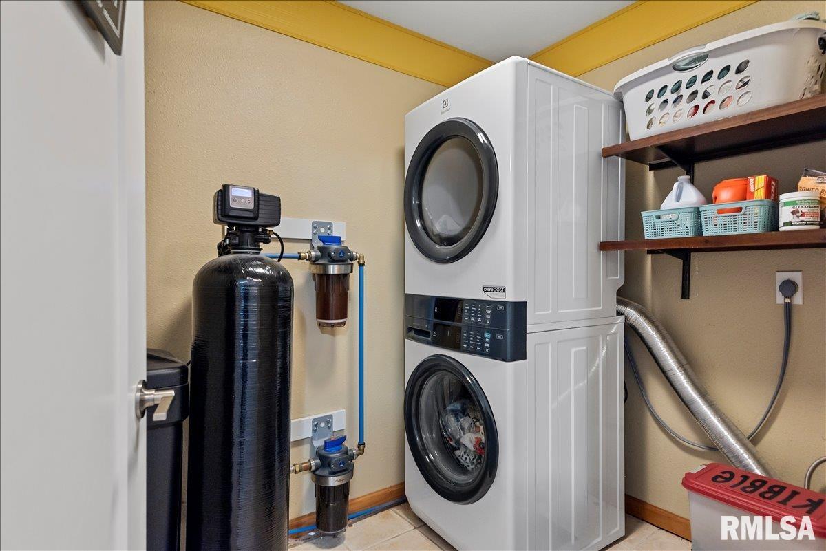 212 Gloucester Court Chatham, IL 62629 - Photo 32 of 48