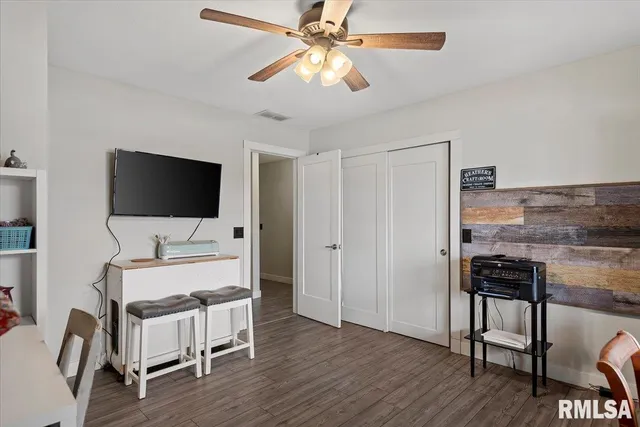 $380,000 | 212 Gloucester Court, Chatham, IL 62629