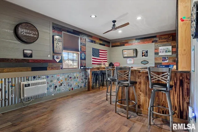 $380,000 | 212 Gloucester Court, Chatham, IL 62629