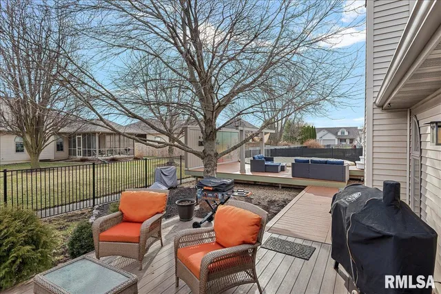 $380,000 | 212 Gloucester Court, Chatham, IL 62629