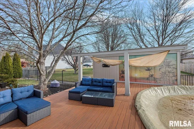 $380,000 | 212 Gloucester Court, Chatham, IL 62629