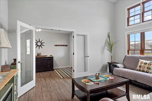 $380,000 | 212 Gloucester Court, Chatham, IL 62629