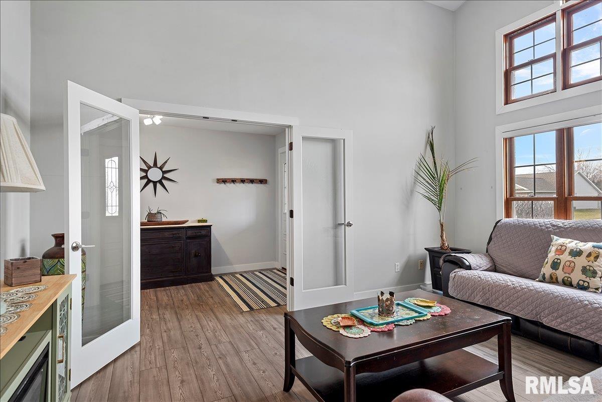 212 Gloucester Court Chatham, IL 62629 - Photo 7 of 48