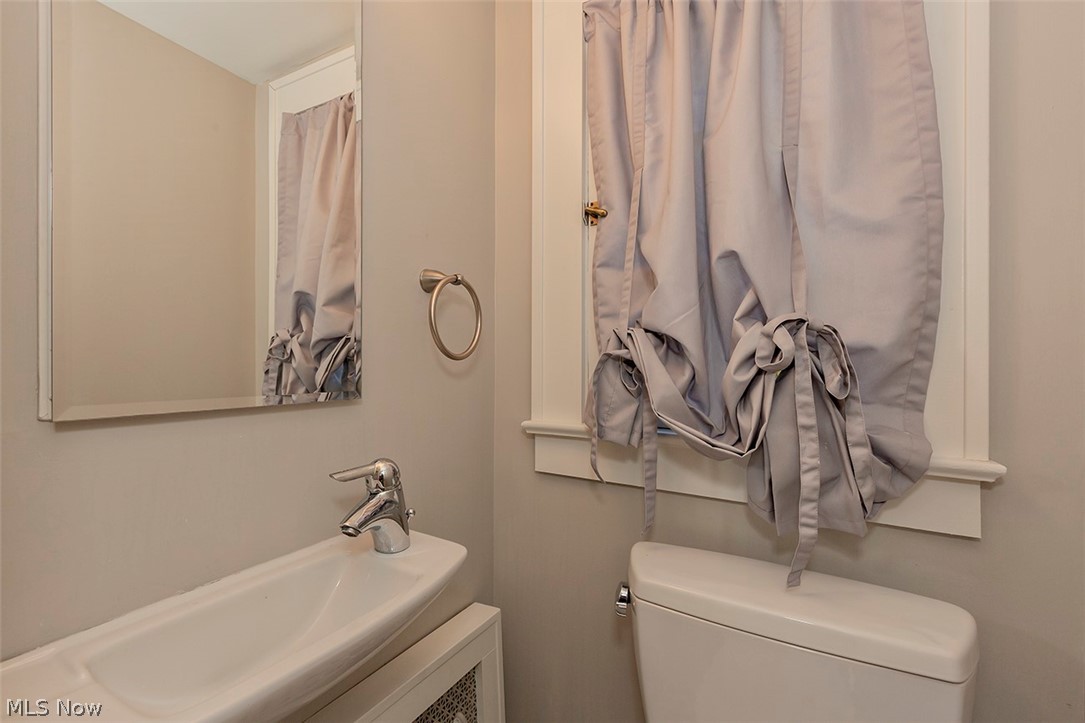 3239 Warrington Road Cleveland, OH 44120 - Photo 26 of 27