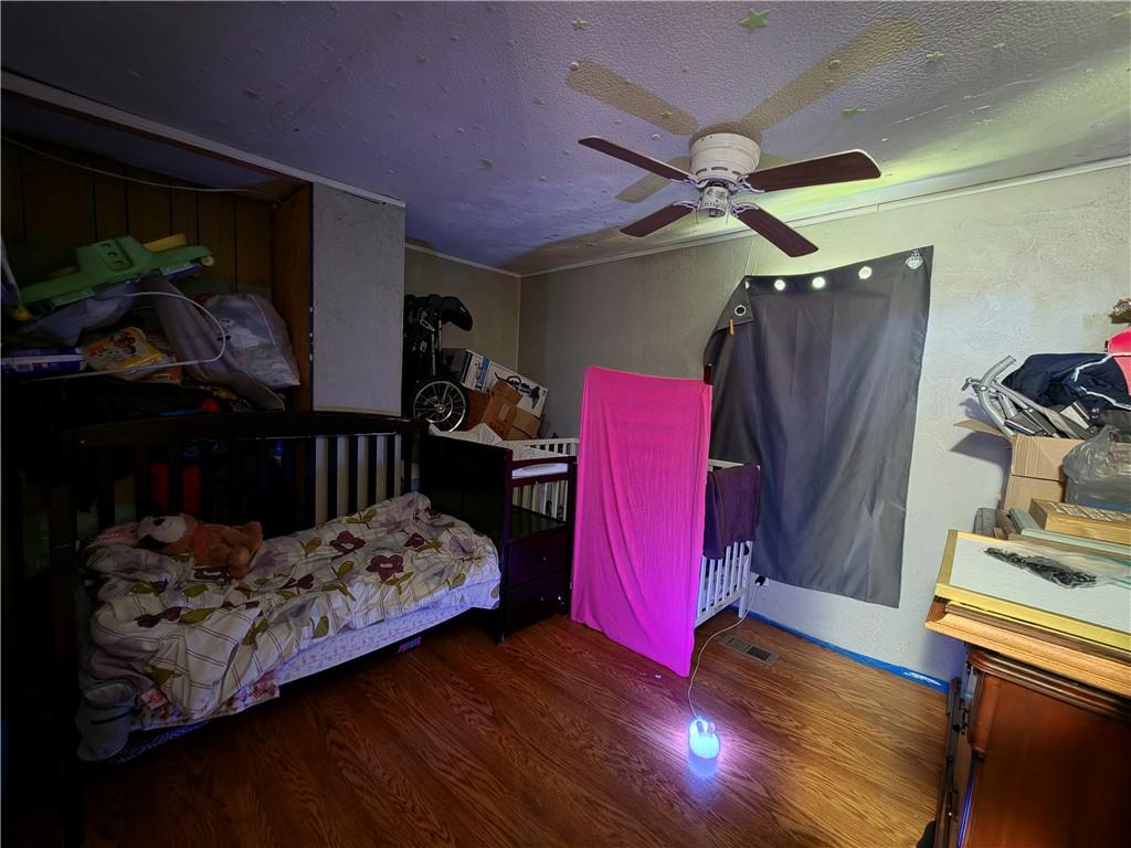333 Cypress Avenue Rochester, PA 15074 - Photo 4 of 10