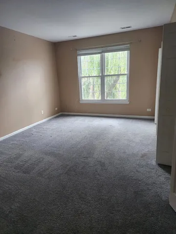 $2,000 | 149 North Waters Edge Drive, Unit C, Glendale Heights, IL 60139