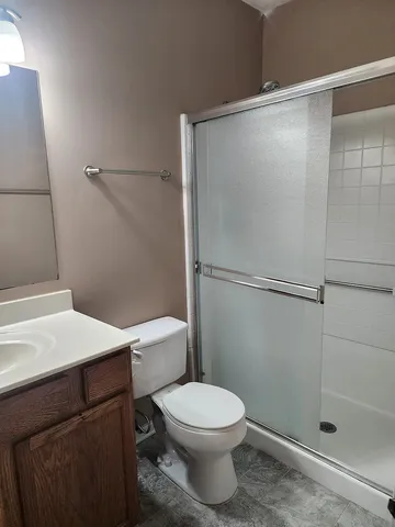 $2,000 | 149 North Waters Edge Drive, Unit C, Glendale Heights, IL 60139