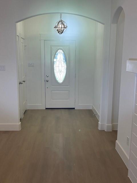 141 Joel Street Springtown, TX 76082 - Photo 6 of 21 an empty room with windows and closet