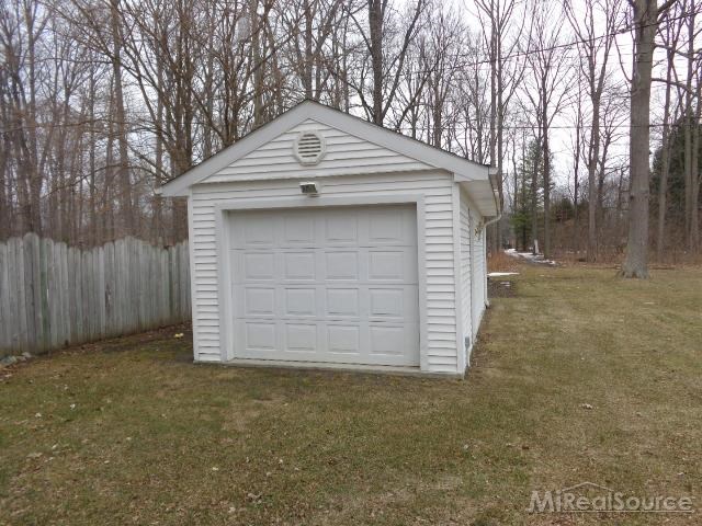 3610 State Fort Gratiot, MI 48059 - Photo 2 of 34 31233434-1.JPG