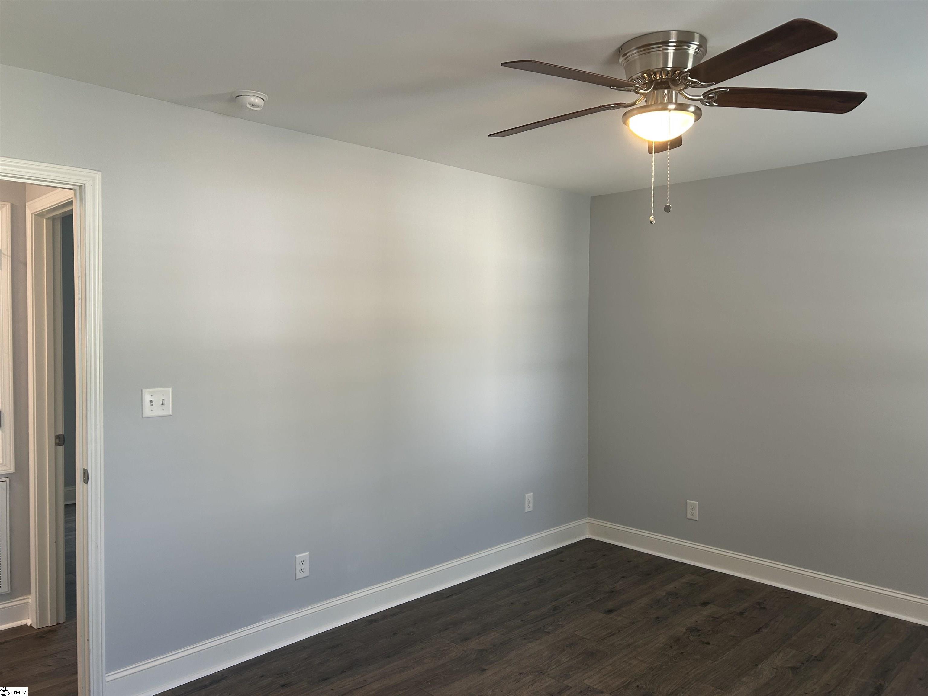306 Shands Street Clinton, SC 29325 - Photo 33 of 41