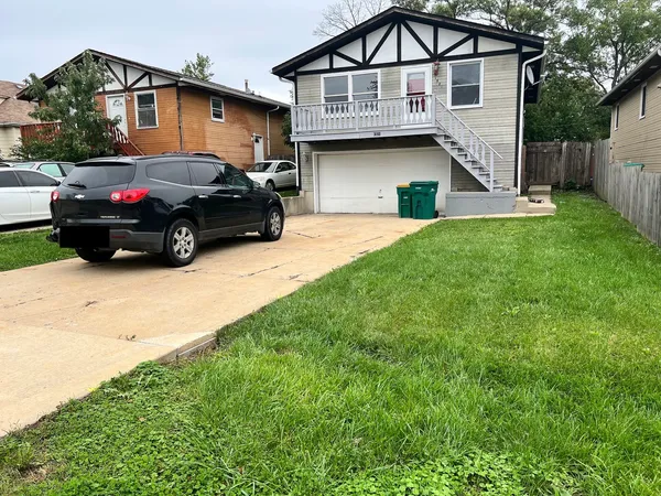 $2,999 | 1521 North Lake Shore Drive, Round Lake Beach, IL 60073