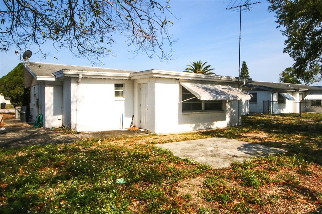 10824 Queens Road Port Richey, FL 34668 - Photo 4 of 24 Gallery Image 4