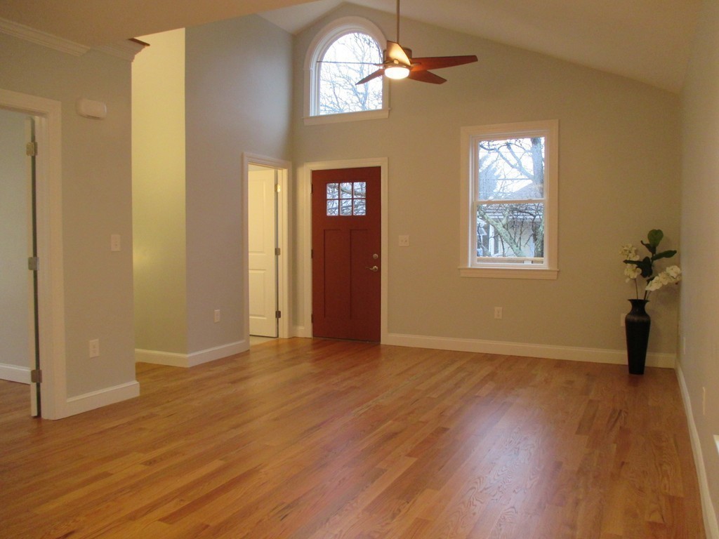 16 Gordon Street, Unit 2 Somerville, MA 02144 - Photo 4 of 29