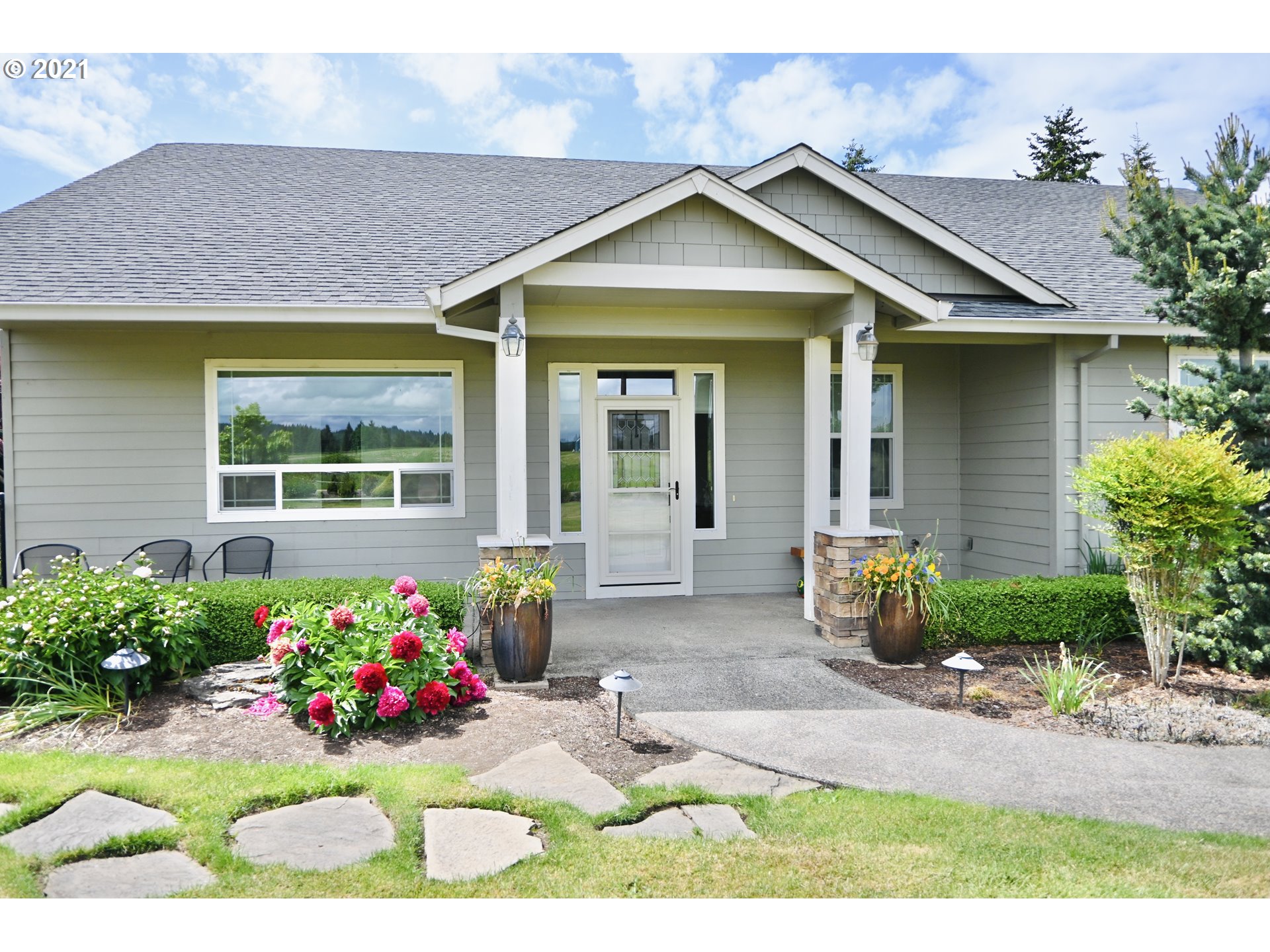 22505 Southeast Howlett Road Eagle Creek, OR 97022 - Photo 1 of 32 Gallery Image 1