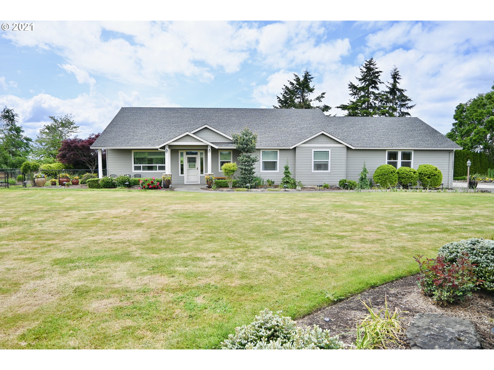 22505 Southeast Howlett Road Eagle Creek, OR 97022 - Photo 25 of 32 Gallery Image 25