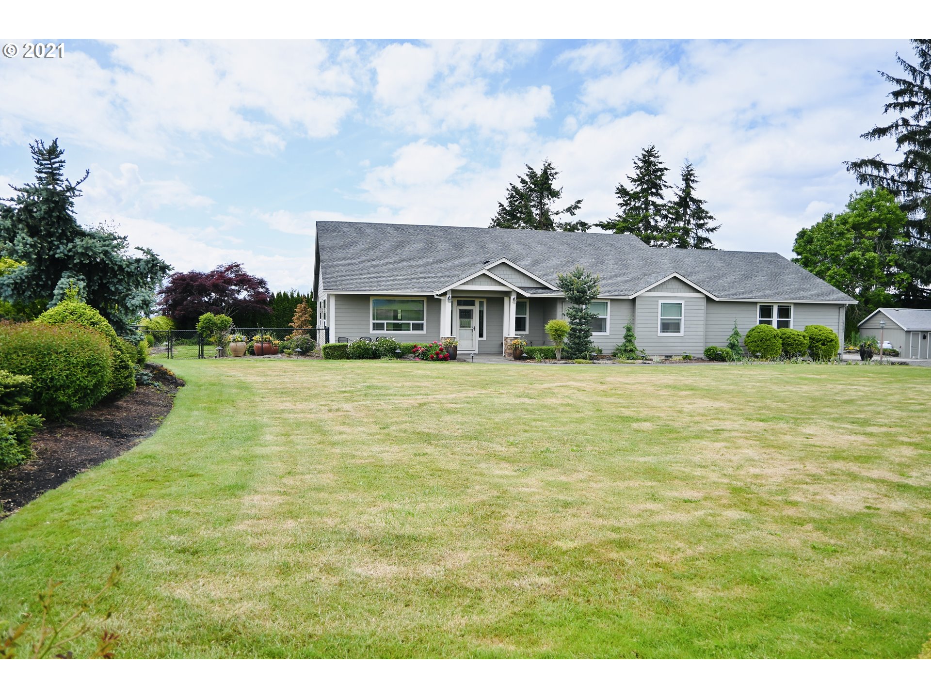 22505 Southeast Howlett Road Eagle Creek, OR 97022 - Photo 26 of 32 Gallery Image 26