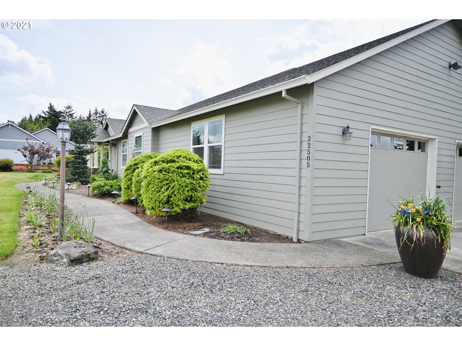 22505 Southeast Howlett Road Eagle Creek, OR 97022 - Photo 27 of 32 Gallery Image 27