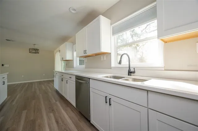 $2,300 | 3806 Southwest 18th Street, Gainesville, FL 32608