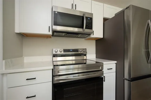 $2,300 | 3806 Southwest 18th Street, Gainesville, FL 32608