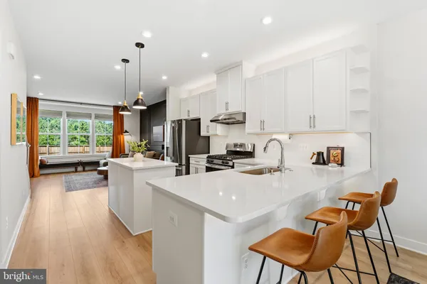 $675,000 | 14016 Airfoil Road, Herndon, VA 20171