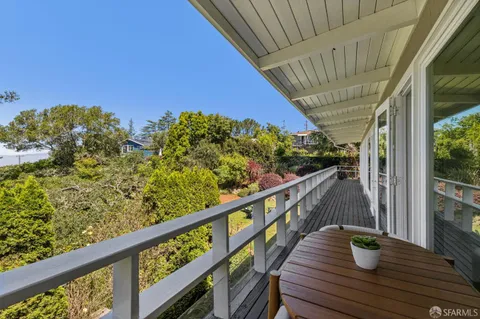 $1,495,000 | 5526 Balboa Drive, Oakland, CA 94611