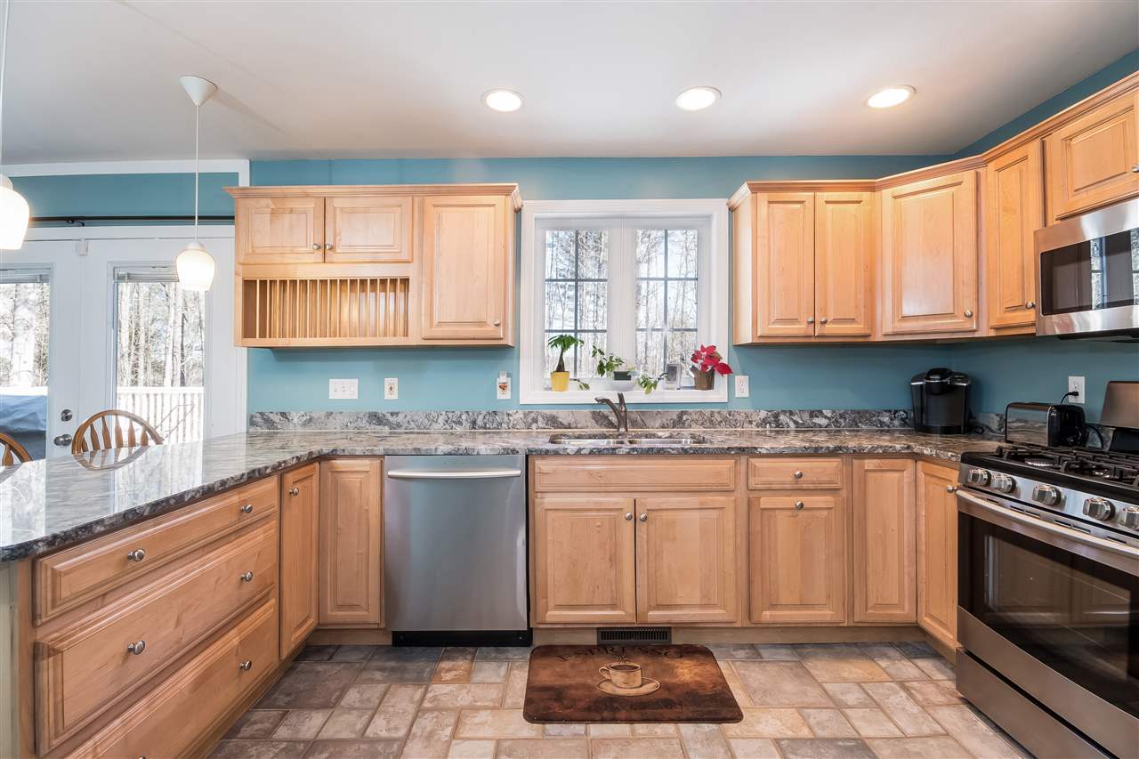 60 Birchdale Road Concord, NH 03301 - Photo 10 of 39