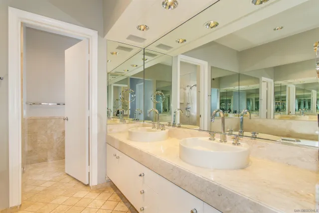 $5,000 | 700 Front Street, Unit 805, San Diego, CA 92101