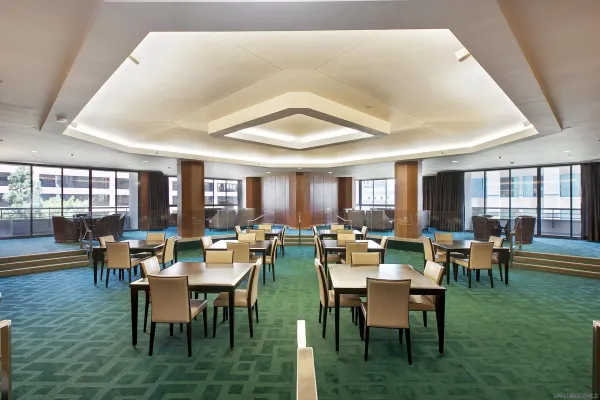 $5,000 | 700 Front Street, Unit 805, San Diego, CA 92101