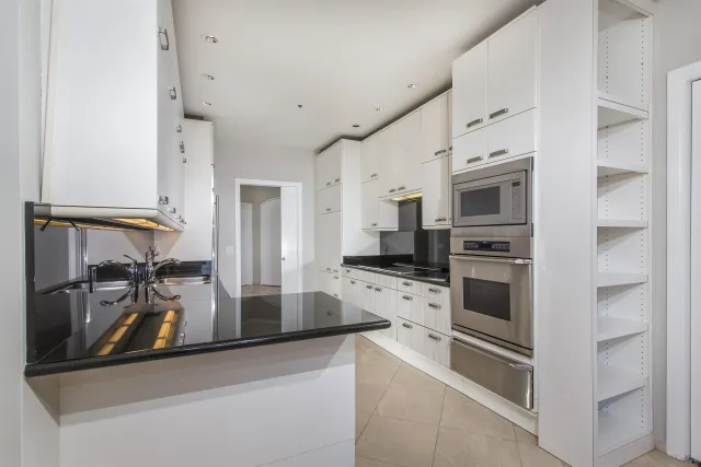 $5,000 | 700 Front Street, Unit 805, San Diego, CA 92101