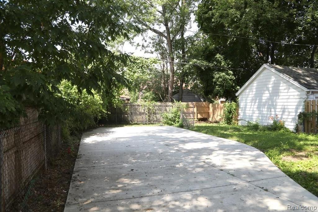 4151 Grayton Street Detroit, MI 48224 - Photo 2 of 25