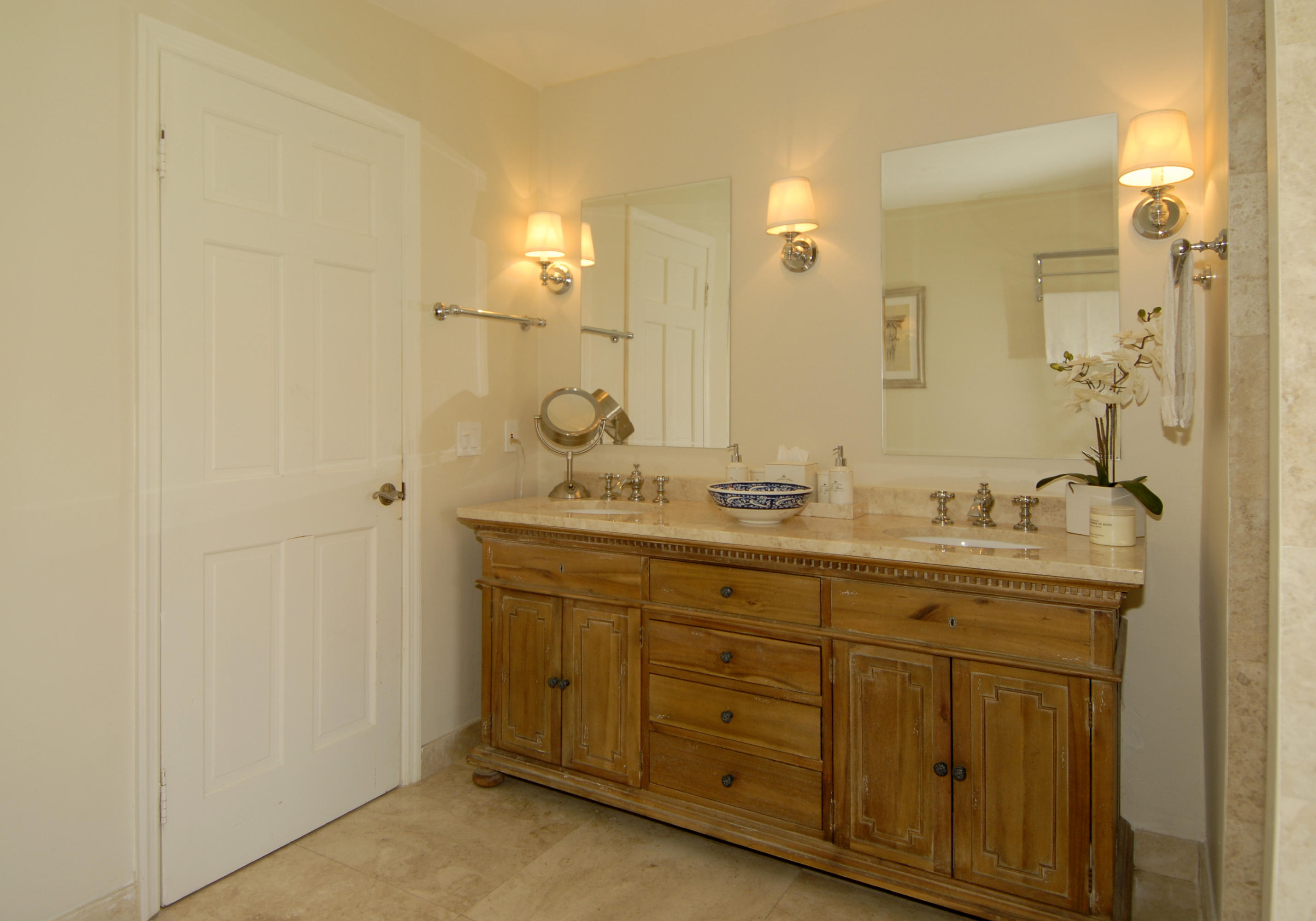 21347 Chinaberry Drive Boca Raton, FL 33428 - Photo 23 of 35 a bathroom with a granite countertop sink and a mirror
