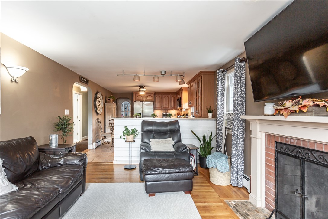 39 Butler Street Cranston, RI 02920 - Photo 11 of 26 Gallery Image 11