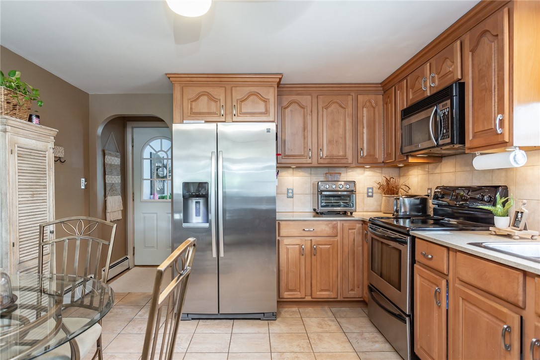 39 Butler Street Cranston, RI 02920 - Photo 8 of 26 Gallery Image 8