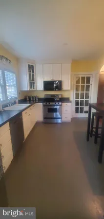 $2,500 | 127 South Warner Street, Woodbury, NJ 08096
