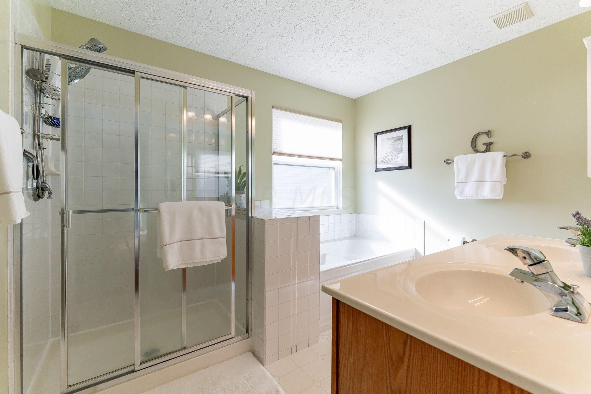 7995 Rodebaugh Road Reynoldsburg, OH 43068 - Photo 24 of 67 Primary Bathroom