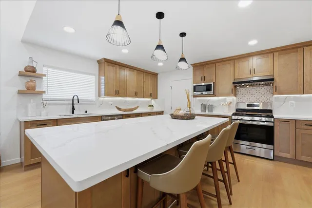 $1,878,600 | 357 El Portal Way, San Jose, CA 95123