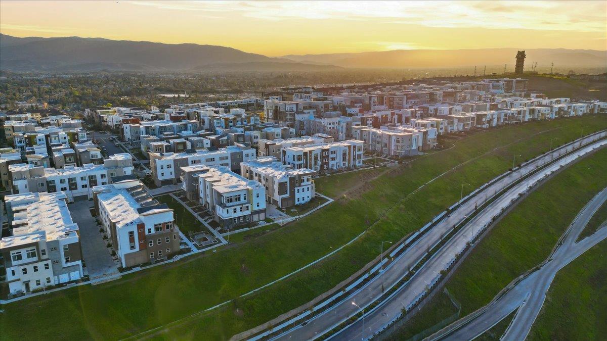 218 William Manly Street, Unit 2 San Jose, CA 95136 - Photo 64 of 65