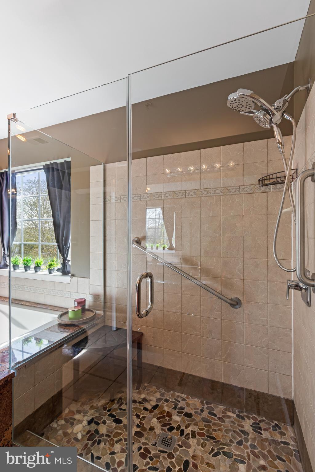 10102 Mike Road Fort Washington, MD 20744 - Photo 21 of 43 Master Bathroom