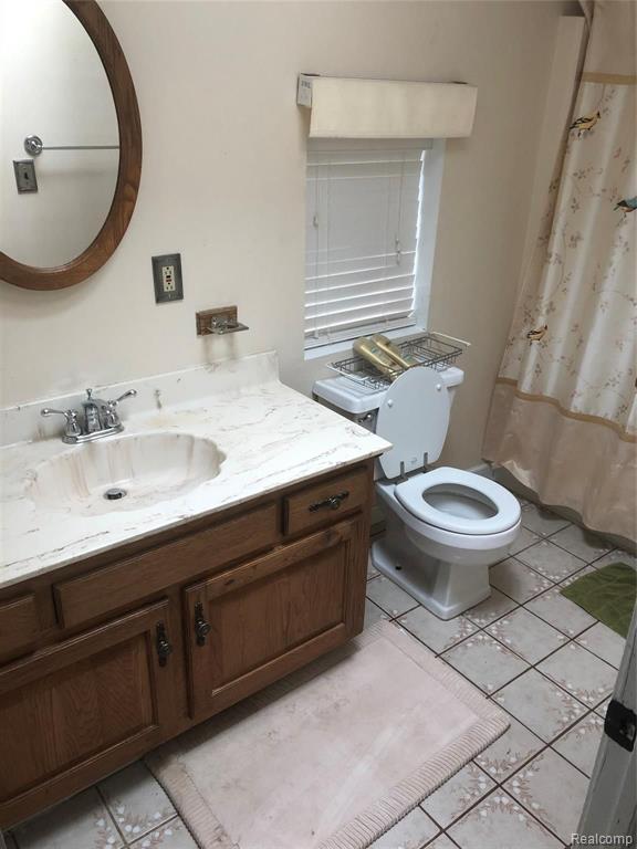 12499 Sweitzer Road Carleton, MI 48117 - Photo 9 of 23